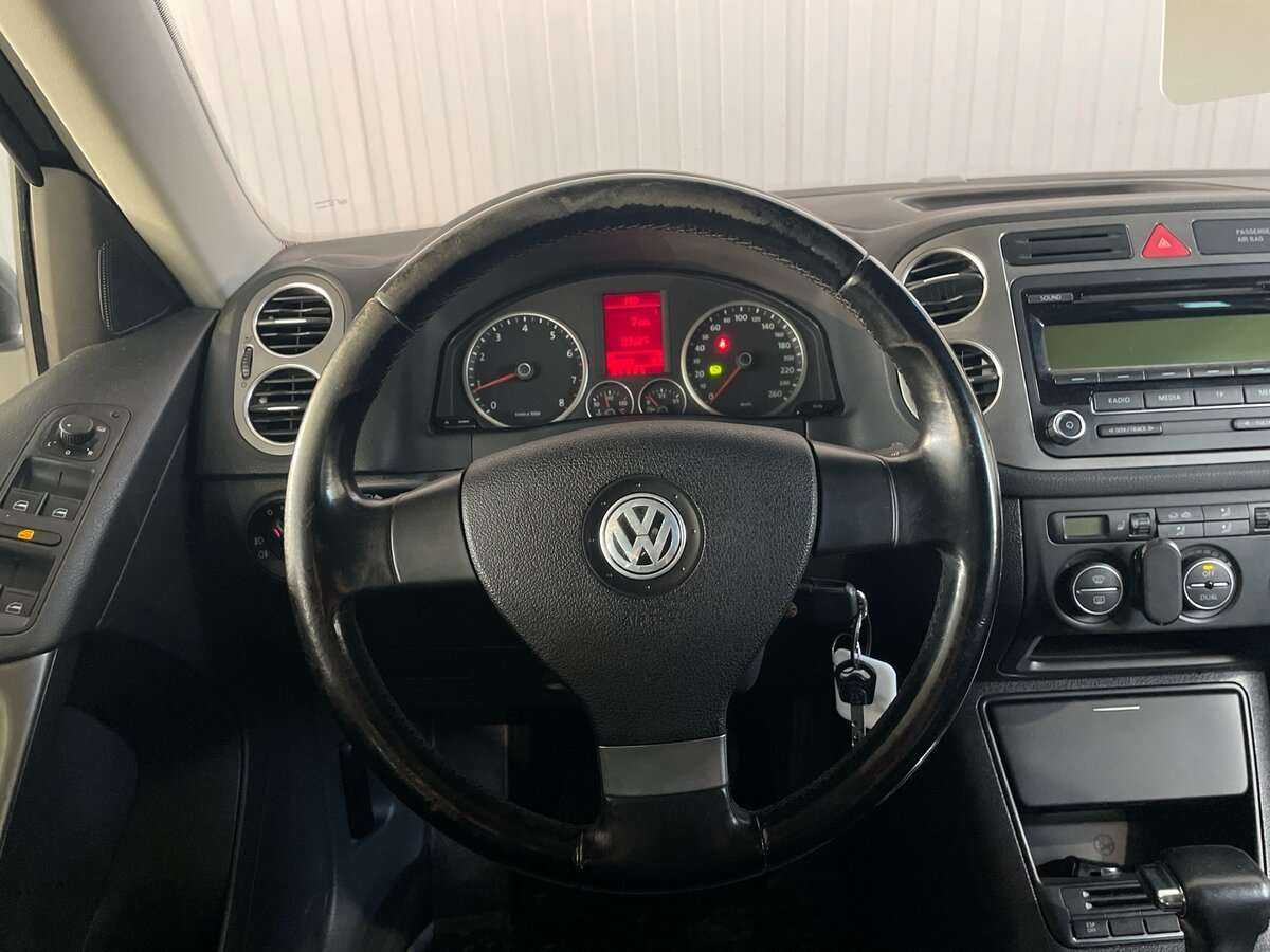 Купить Volkswagen Tiguan с пробегом. Фото: #9