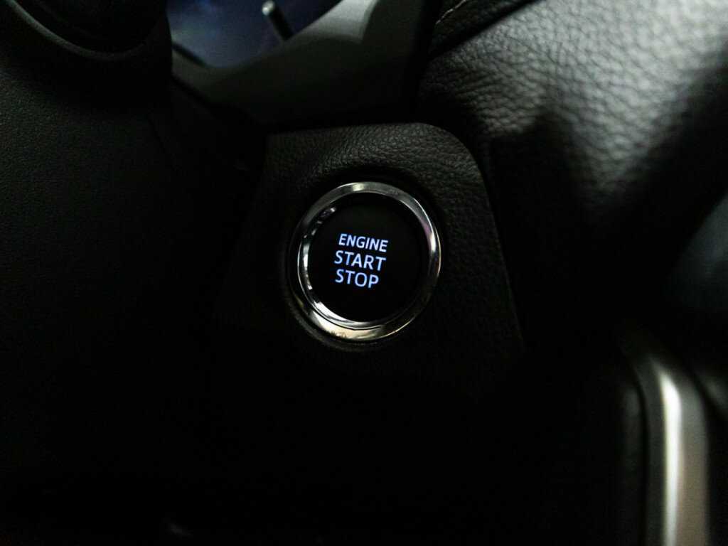 Купить Toyota RAV4 с пробегом. Фото: #20