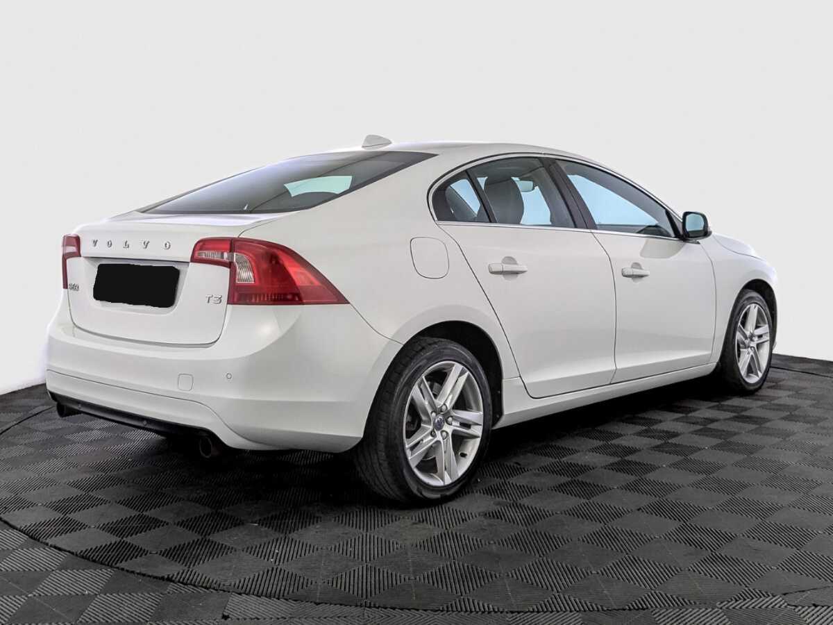 Купить Volvo S60 с пробегом. Фото: #4