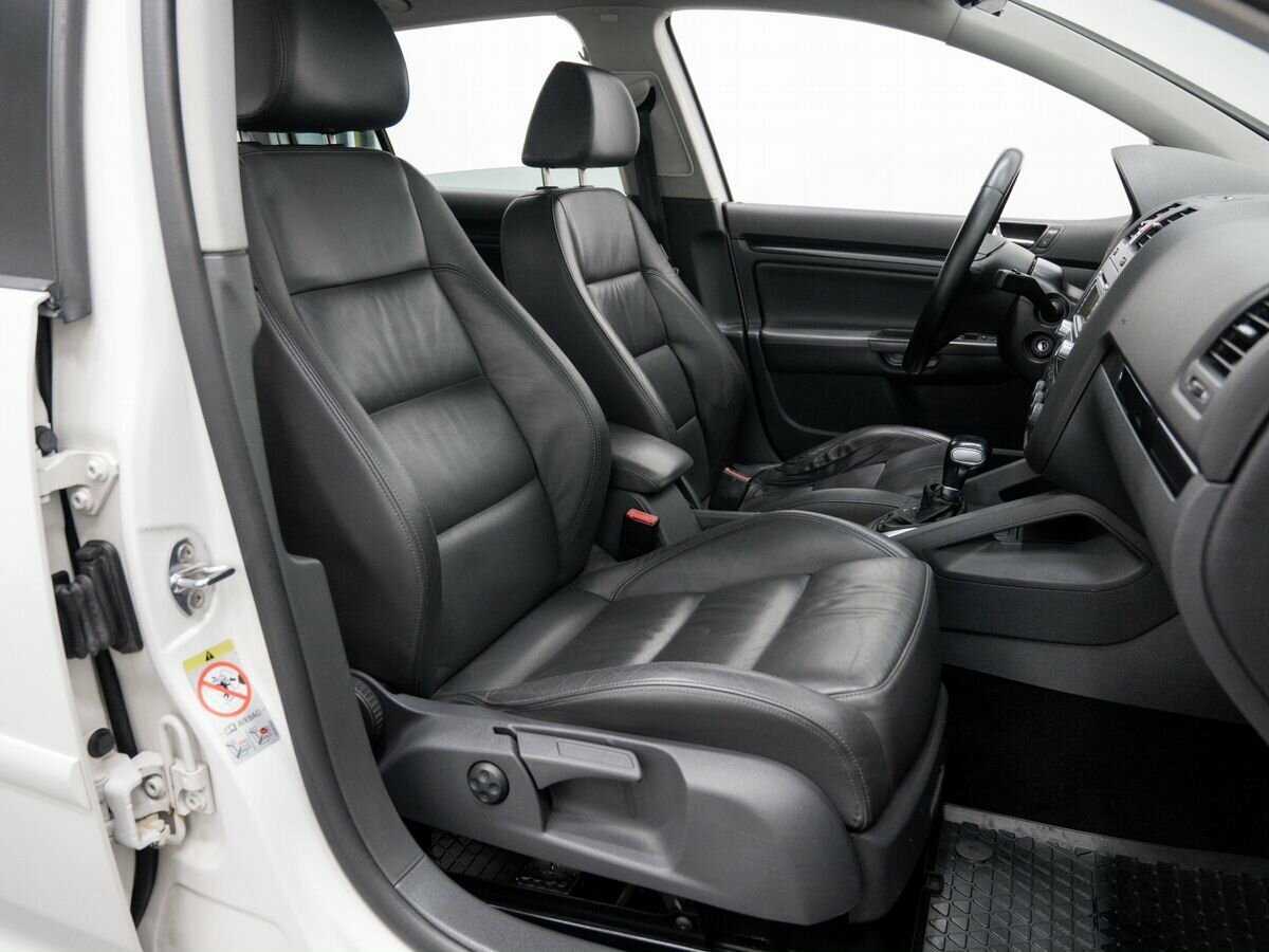 Купить Volkswagen Golf с пробегом. Фото: #7