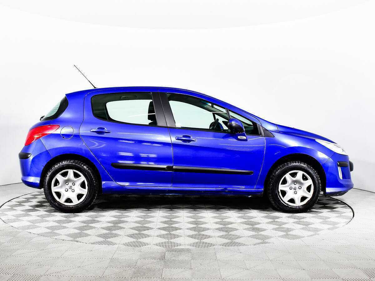 Купить Peugeot 308 с пробегом. Фото: #3