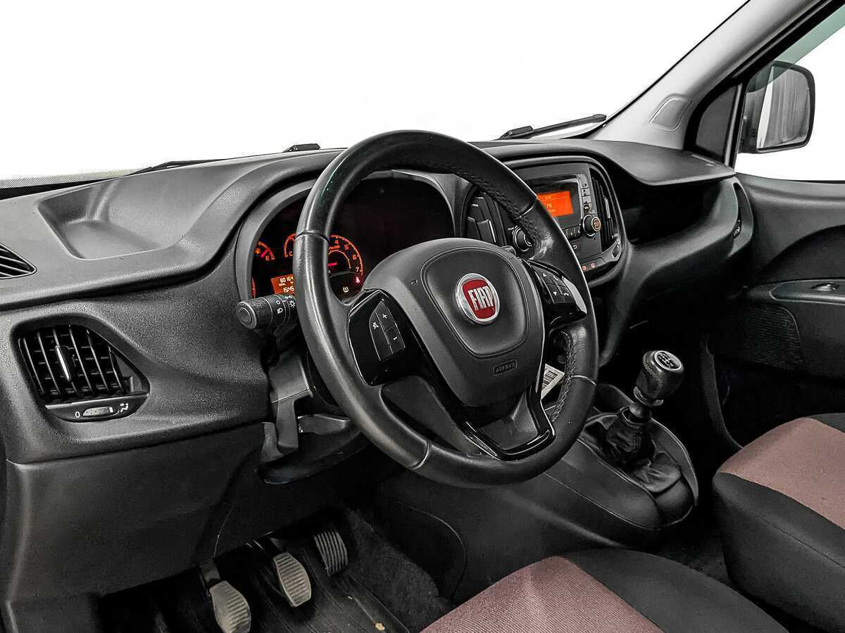 Купить Fiat Doblo с пробегом. Фото: #14