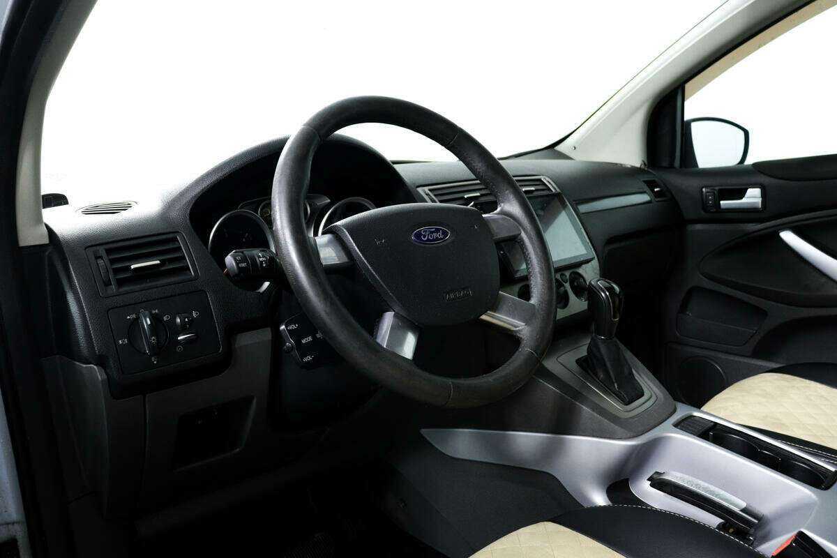 Купить Ford Kuga с пробегом. Фото: #12
