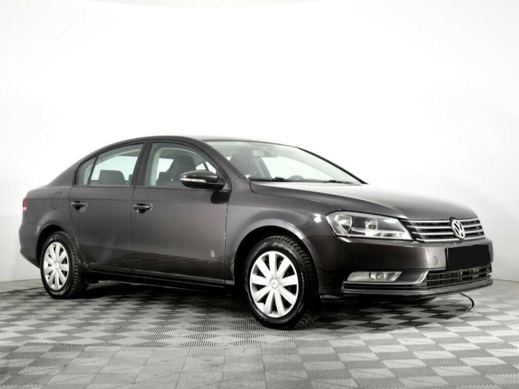 Купить Volkswagen Passat с пробегом. Фото: #2