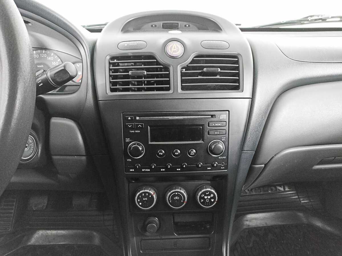 Купить Nissan Almera Classic с пробегом. Фото: #14