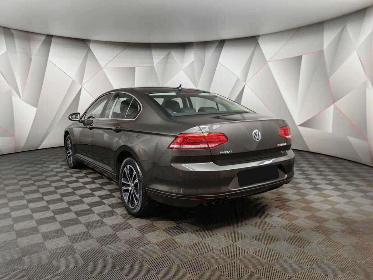 Купить Volkswagen Passat с пробегом. Фото: #3