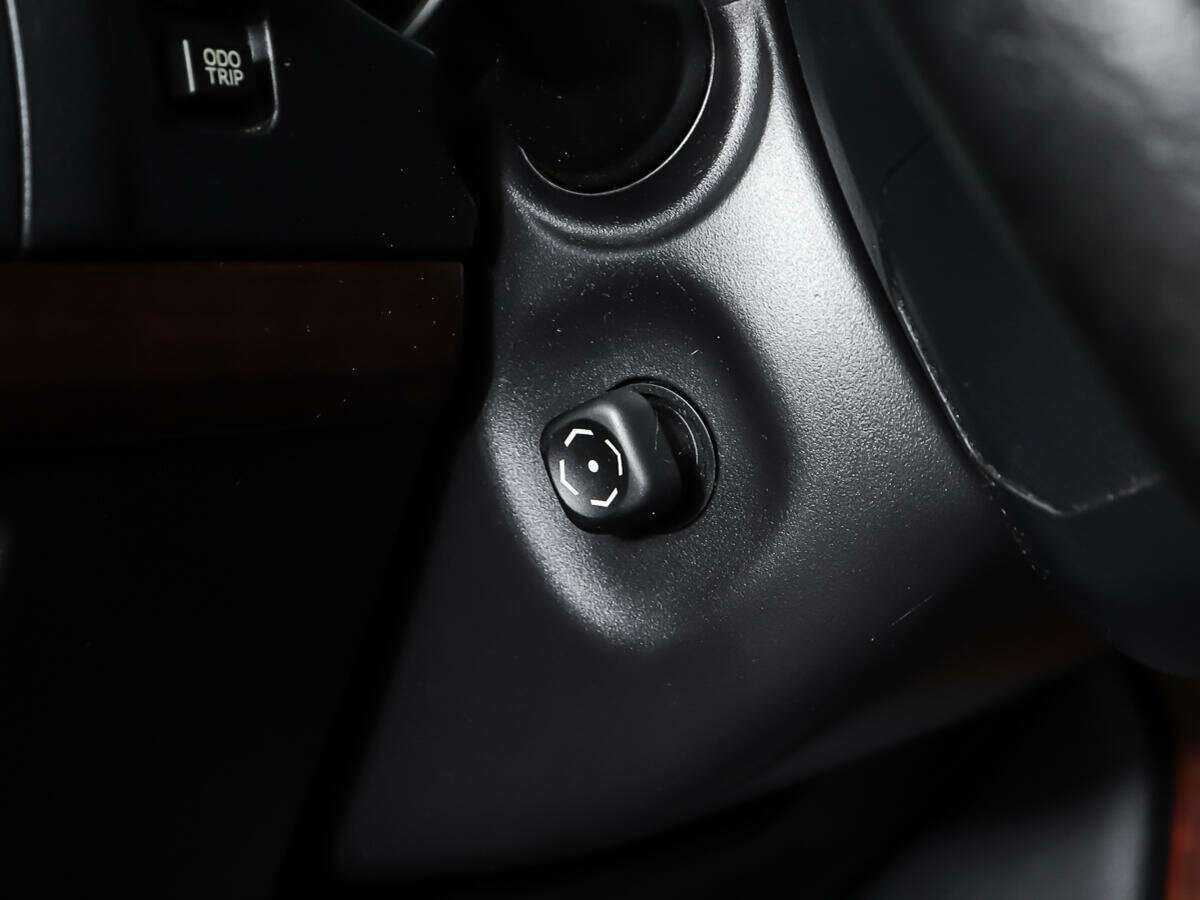 Купить Toyota Land Cruiser Prado с пробегом. Фото: #18