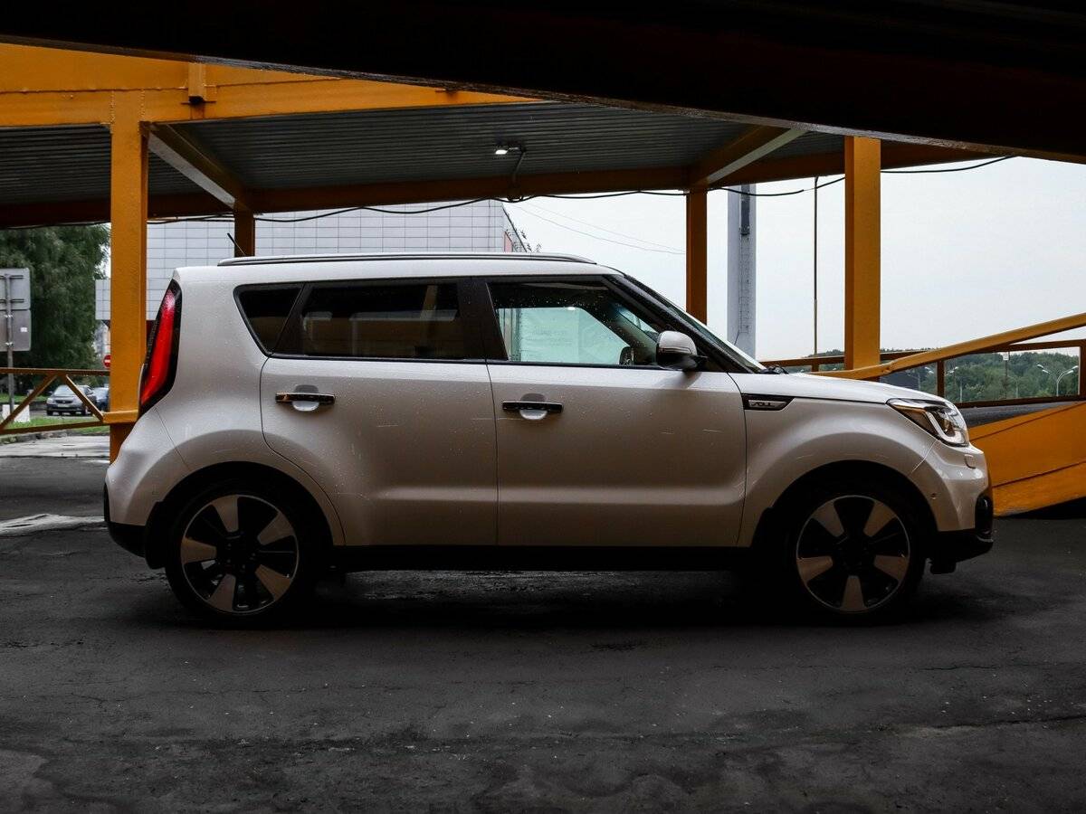 Купить Kia Soul с пробегом. Фото: #3