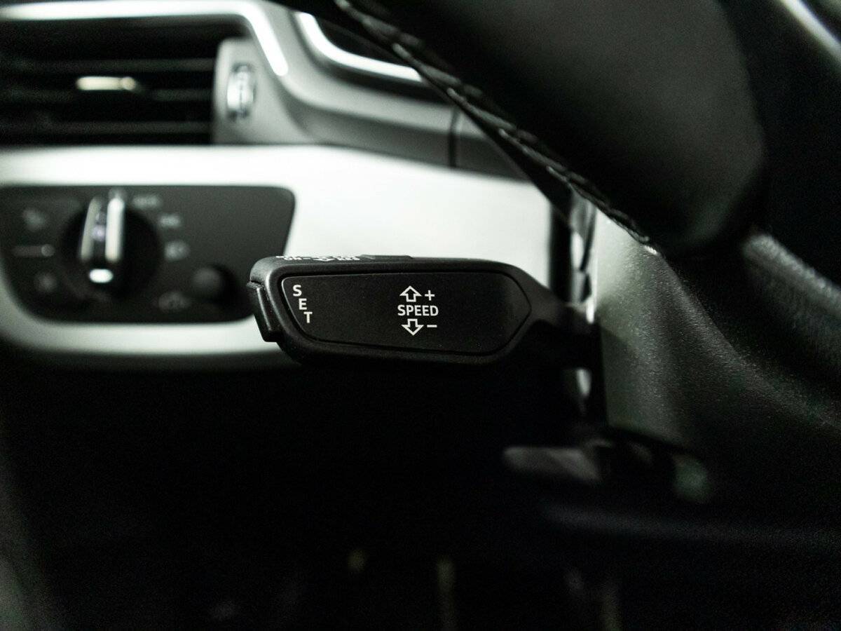 Купить Audi A4 с пробегом. Фото: #19