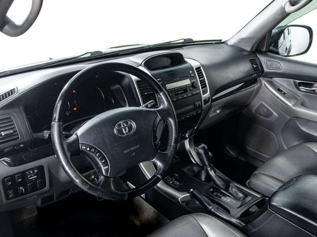 Купить Toyota Land Cruiser Prado с пробегом. Фото: #10