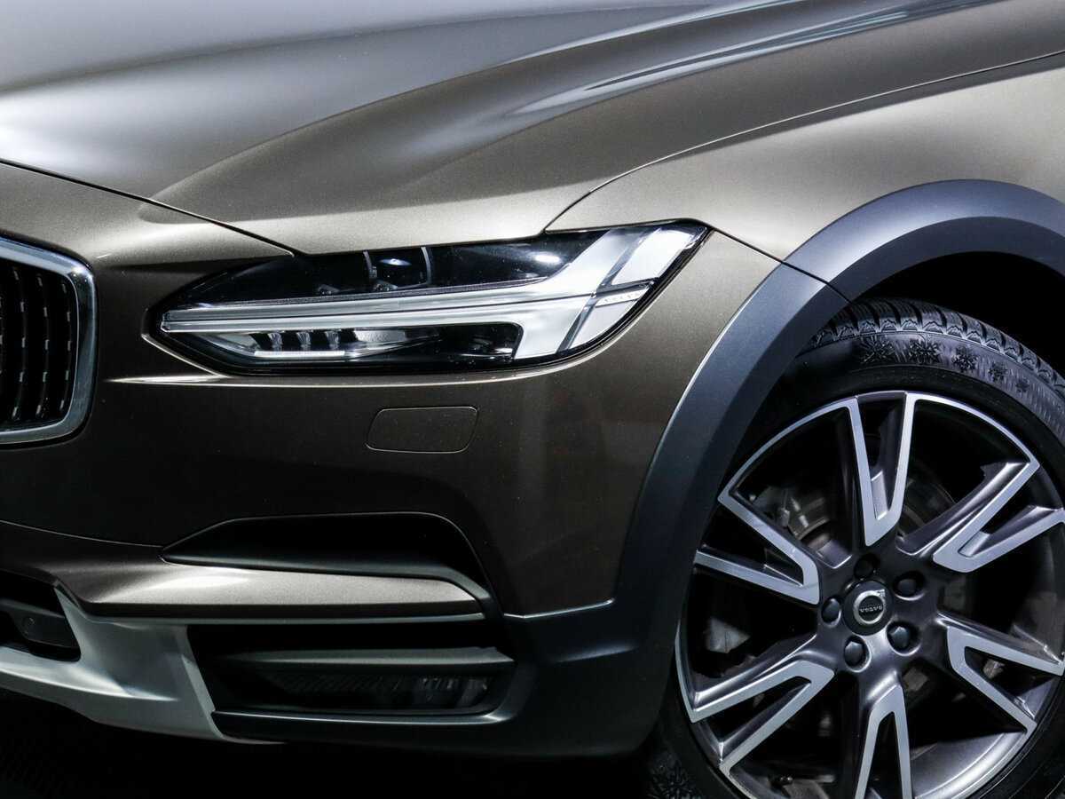 Купить Volvo V90 Cross Country с пробегом. Фото: #12