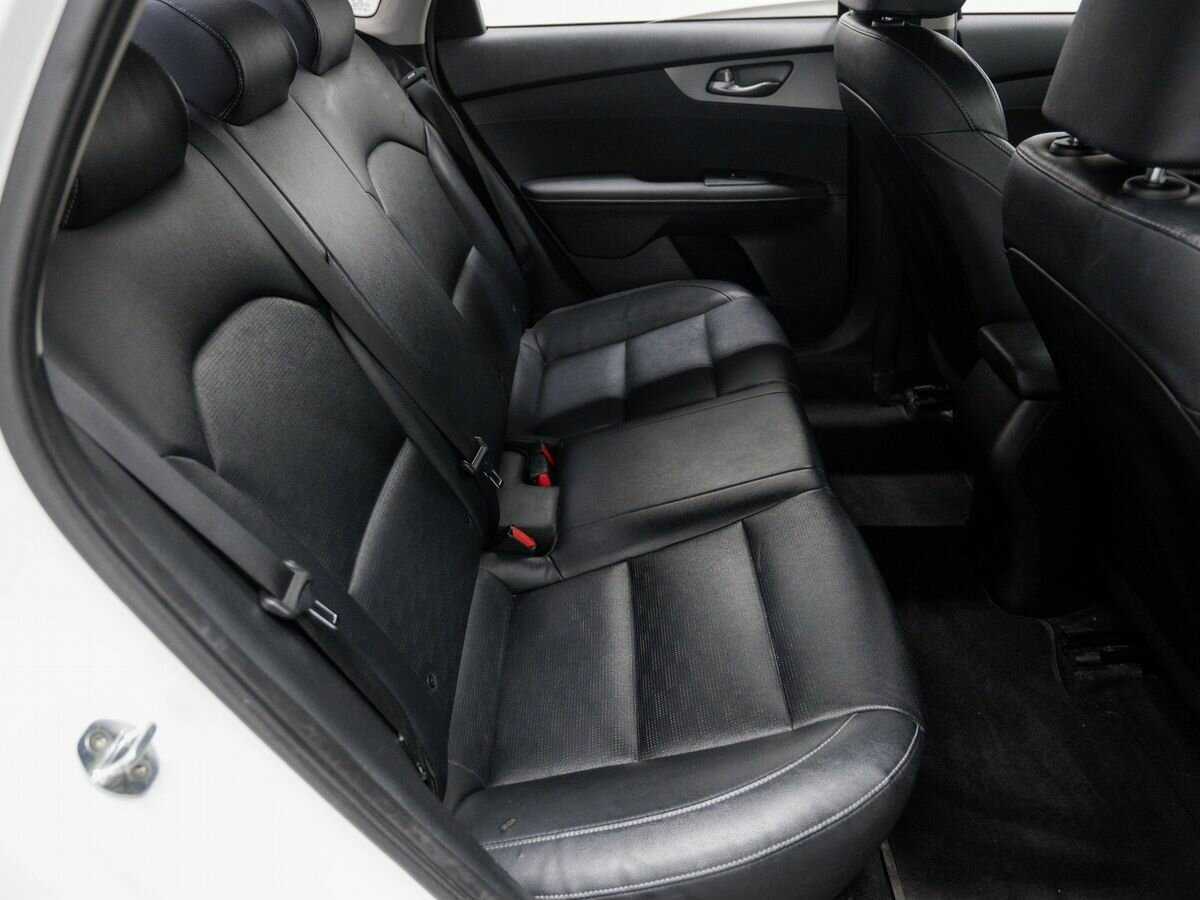 Купить Kia K3 с пробегом. Фото: #8