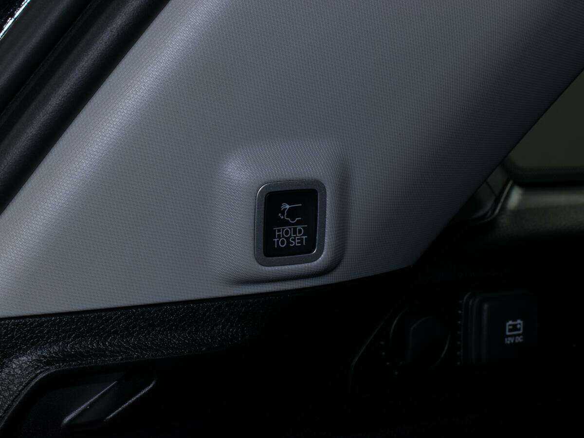 Купить Jeep Grand Cherokee с пробегом. Фото: #8