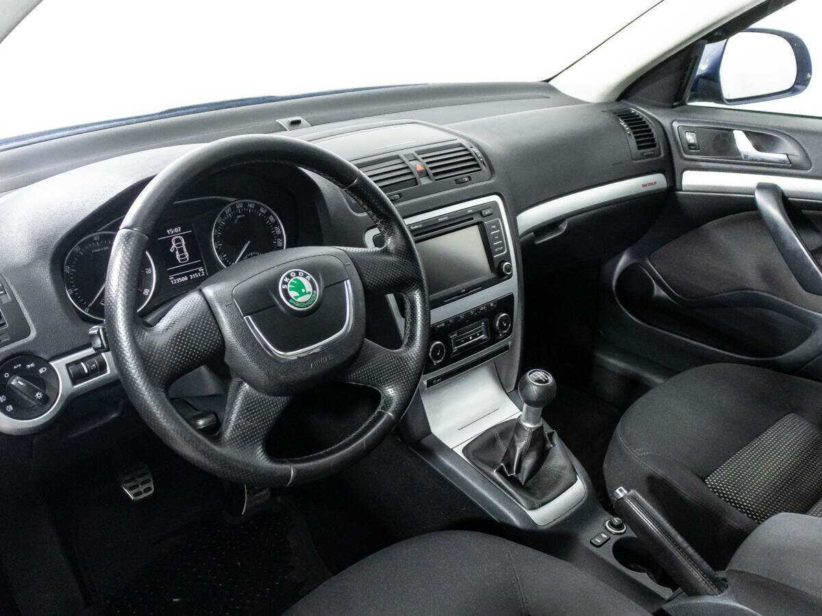 Купить Skoda Octavia с пробегом. Фото: #10