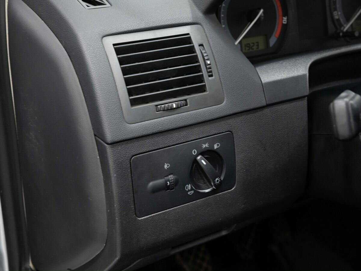 Купить Skoda Fabia с пробегом. Фото: #13