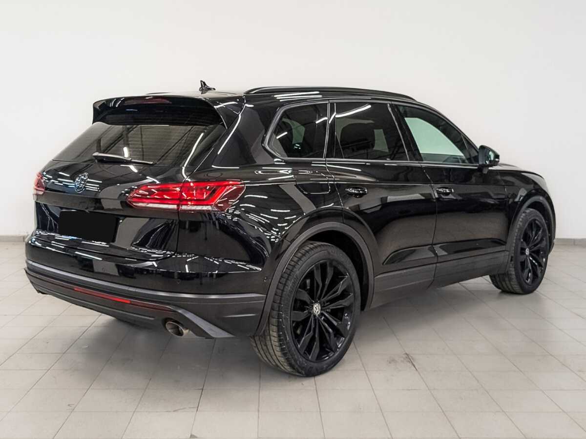Купить Volkswagen Touareg с пробегом. Фото: #4