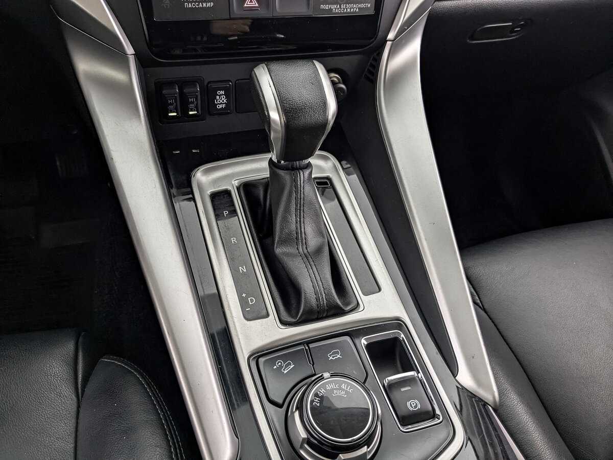 Купить Mitsubishi Pajero Sport с пробегом. Фото: #16