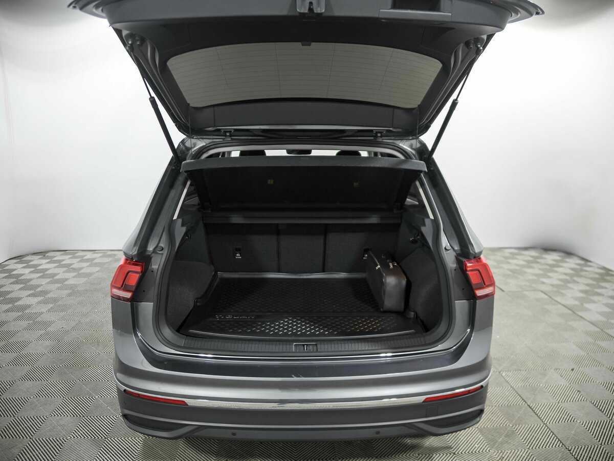 Купить Volkswagen Tiguan с пробегом. Фото: #15