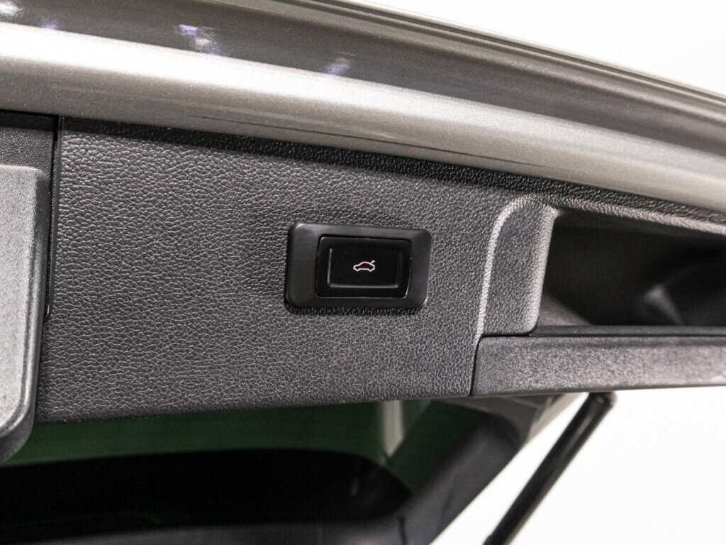 Купить Volkswagen Tiguan с пробегом. Фото: #14