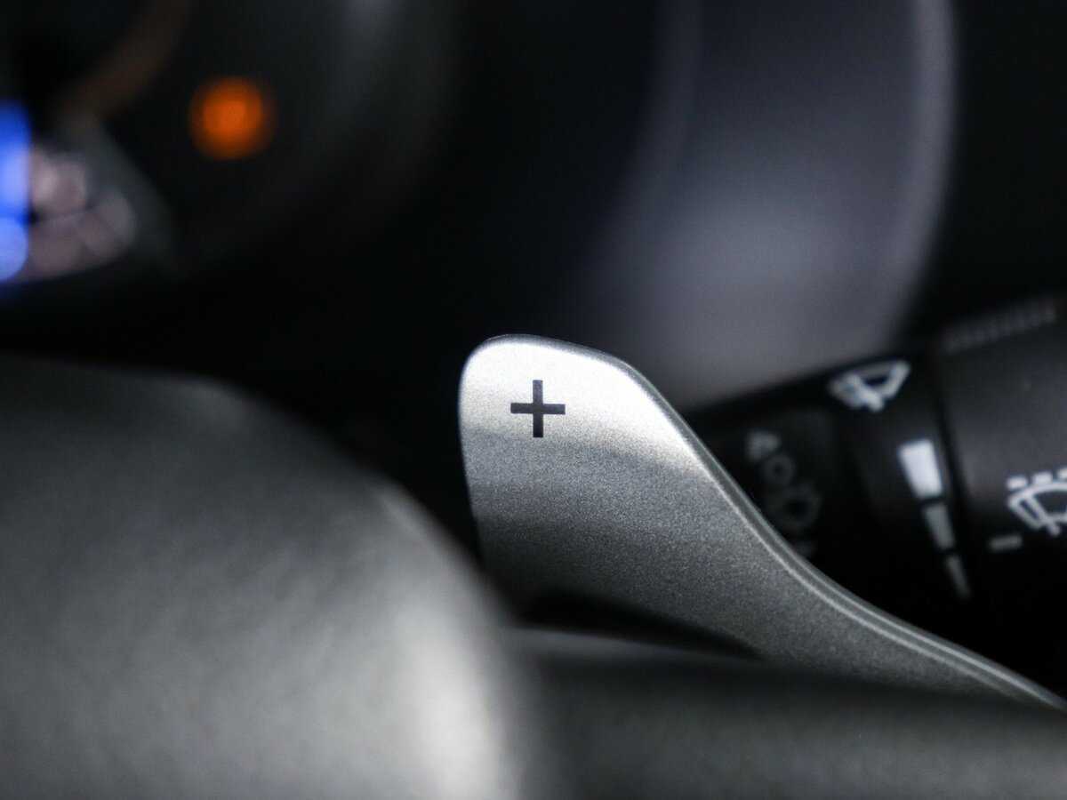 Купить Toyota Fortuner с пробегом. Фото: #13
