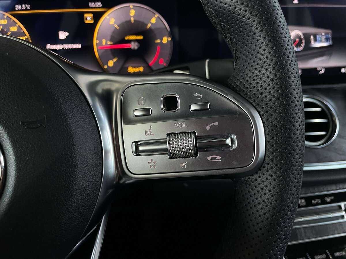 Купить Mercedes-Benz E-Класс с пробегом. Фото: #11