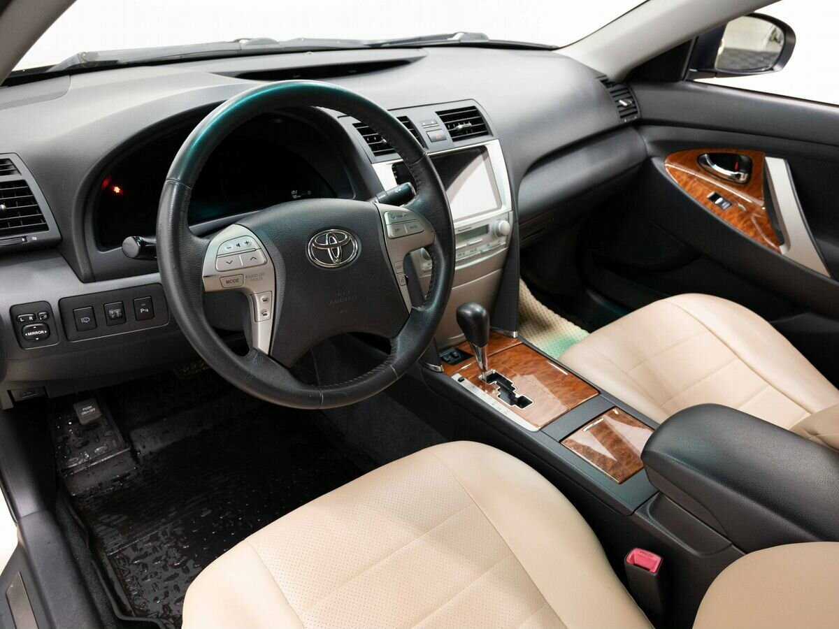 Купить Toyota Camry с пробегом. Фото: #6