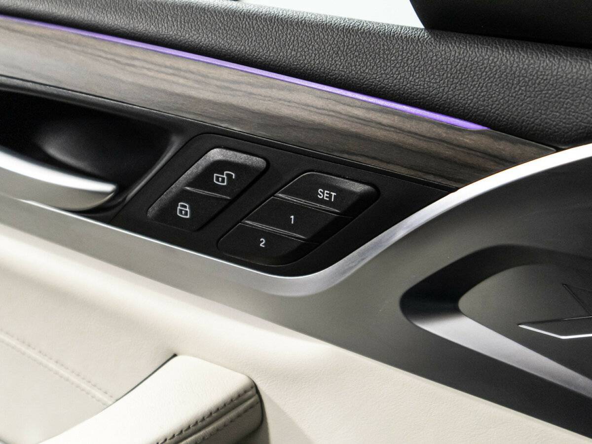 Купить BMW X4 с пробегом. Фото: #17