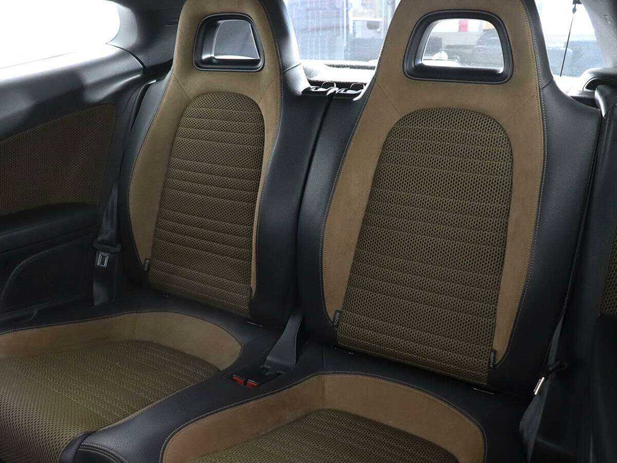 Купить Volkswagen Scirocco с пробегом. Фото: #9