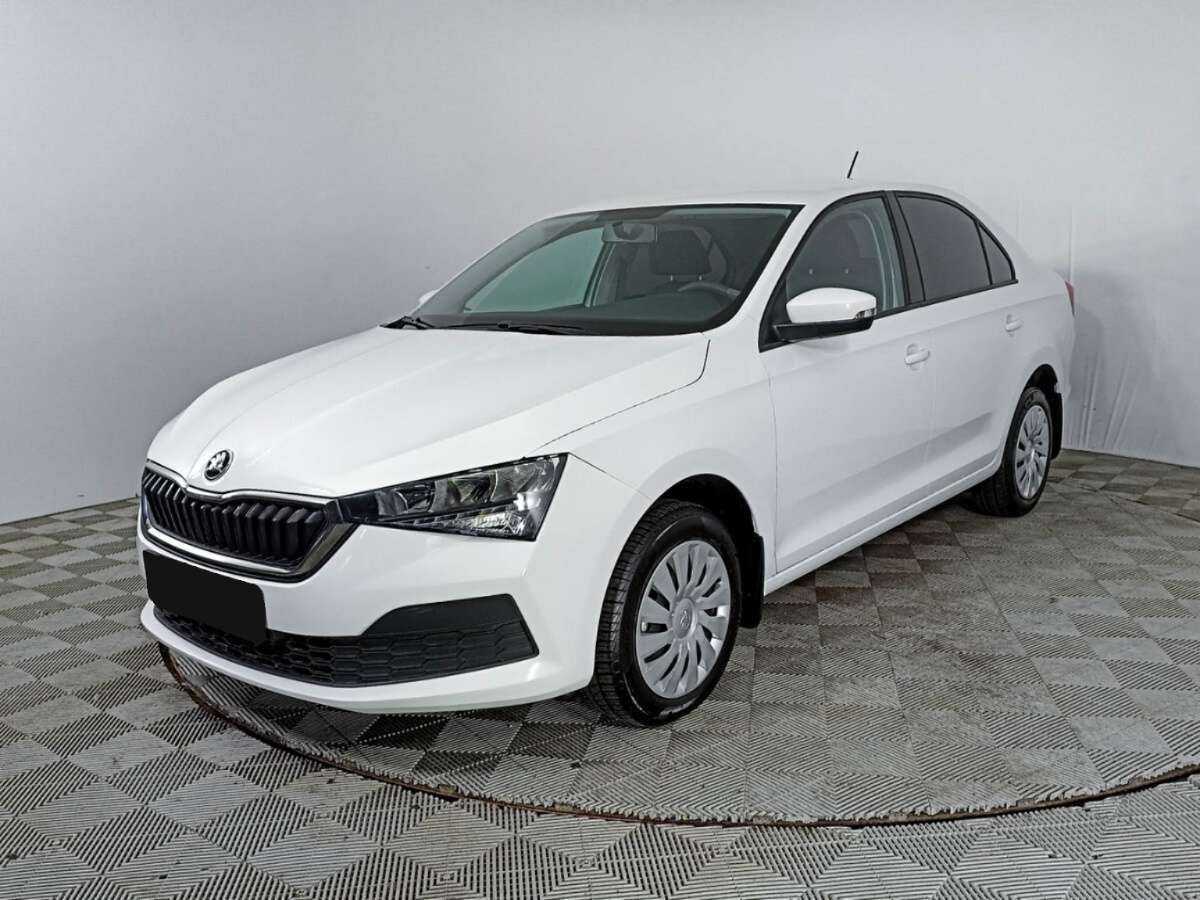 Купить Skoda Rapid с пробегом. Посмотреть фото
