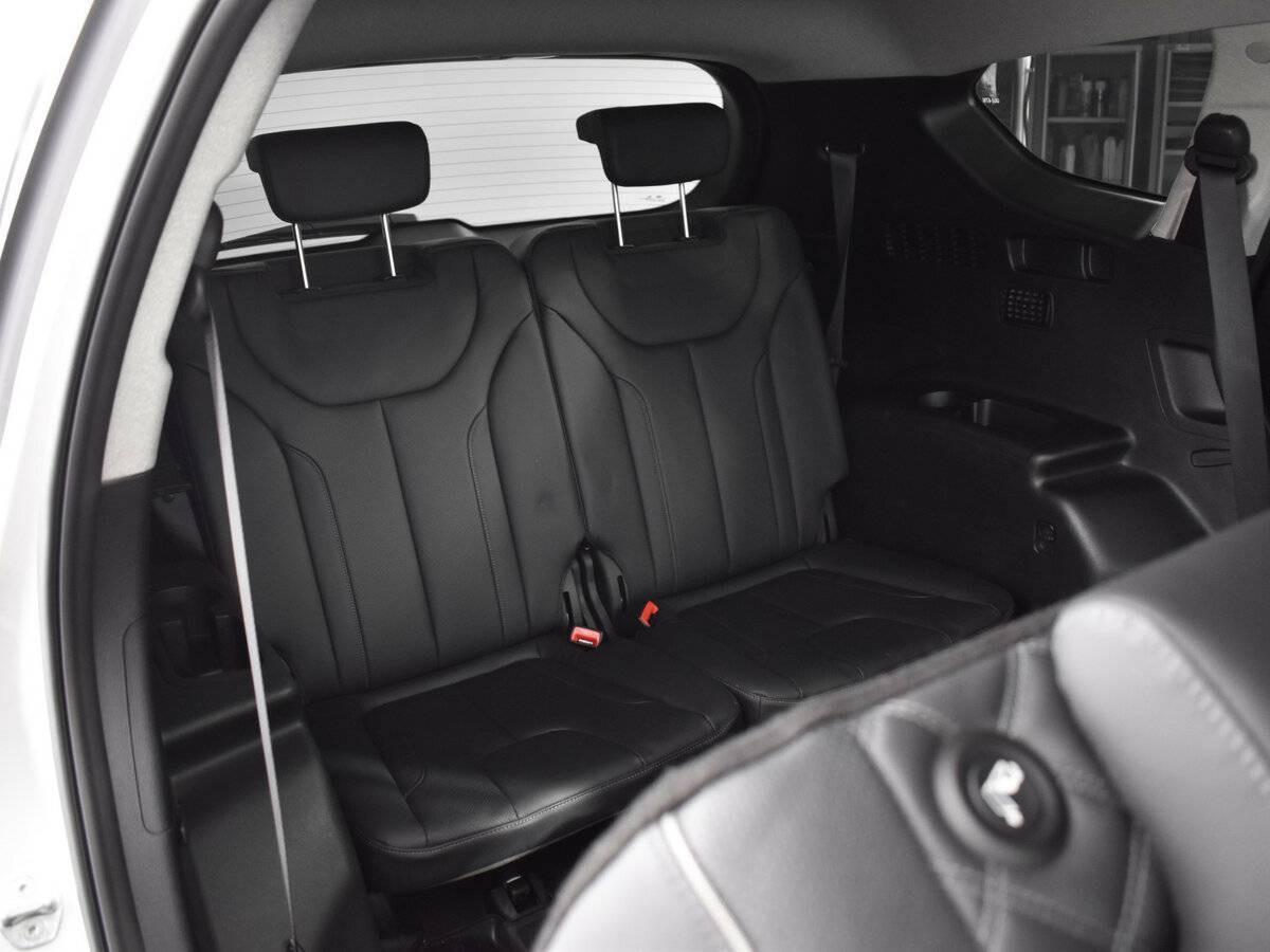 Купить Hyundai Santa Fe с пробегом. Фото: #12