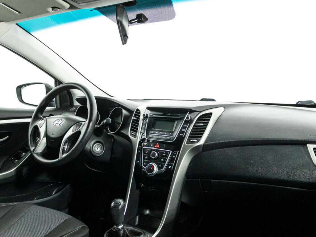 Купить Hyundai i30 с пробегом. Фото: #8