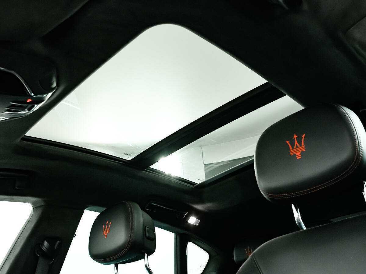 Купить Maserati Levante с пробегом. Фото: #16