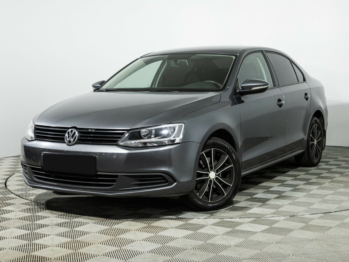 Купить Volkswagen Jetta с пробегом. Посмотреть фото