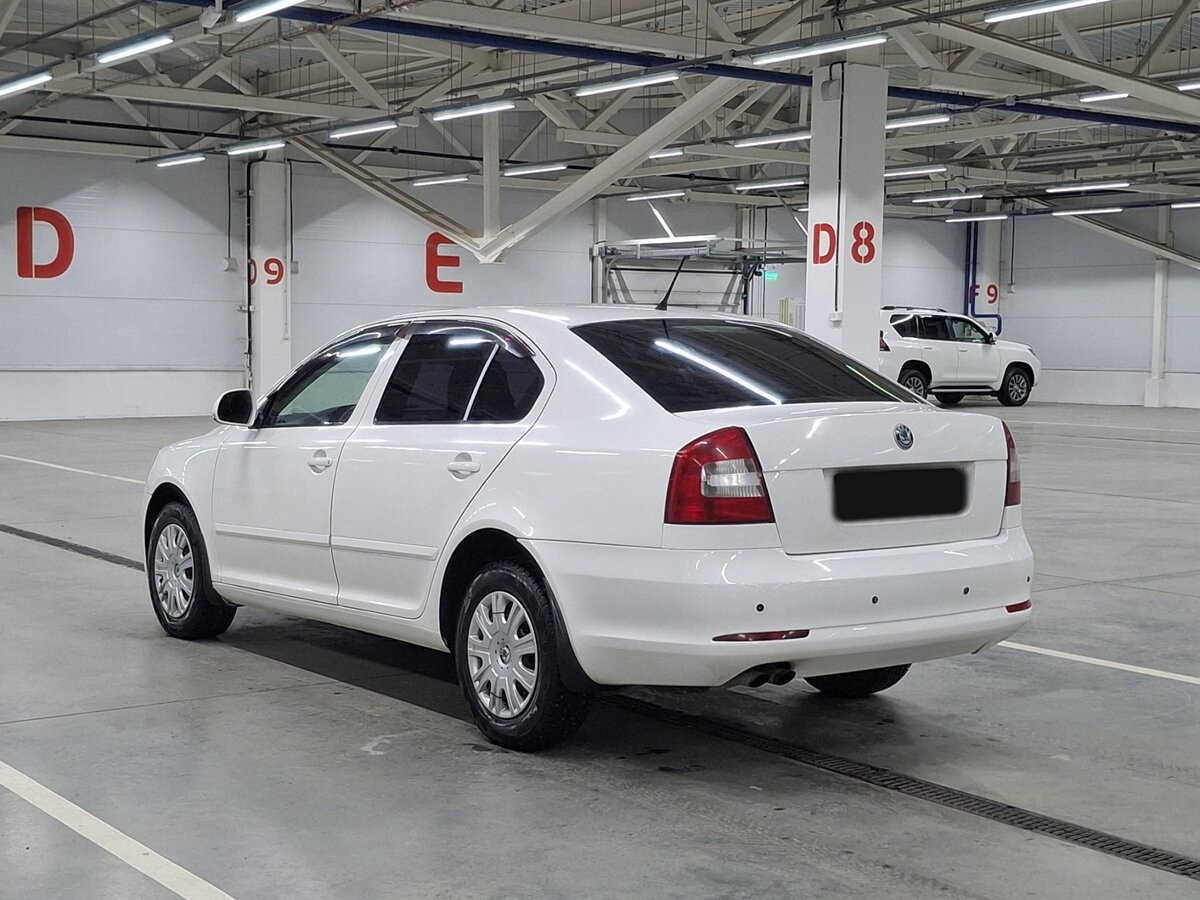 Купить Skoda Octavia с пробегом. Фото: #6