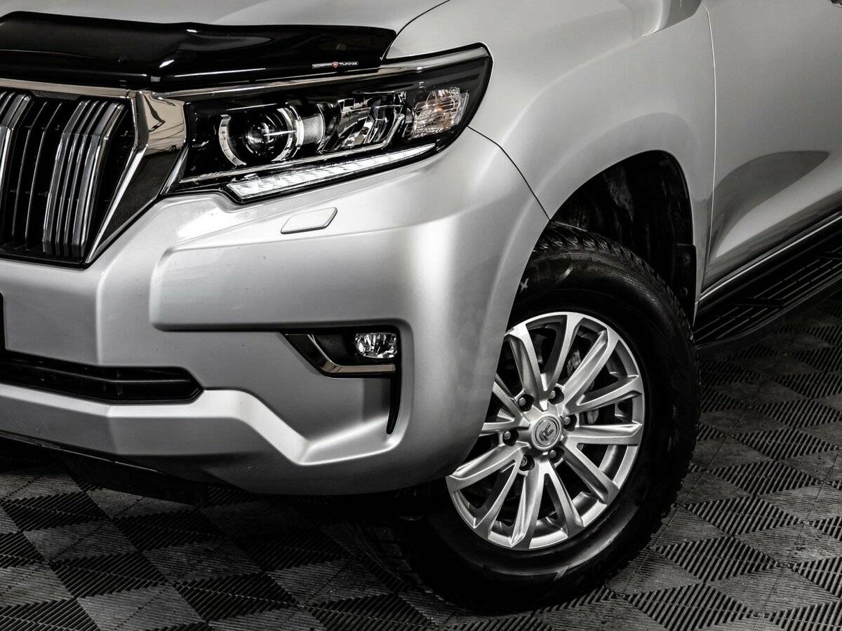 Купить Toyota Land Cruiser Prado с пробегом. Фото: #1