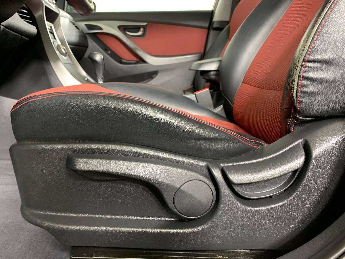 Купить Hyundai Elantra с пробегом. Фото: #11