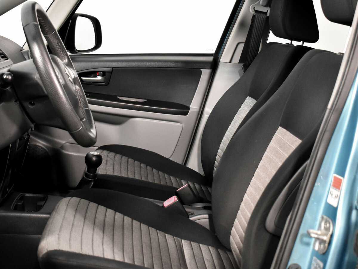Купить Suzuki SX4 с пробегом. Фото: #10
