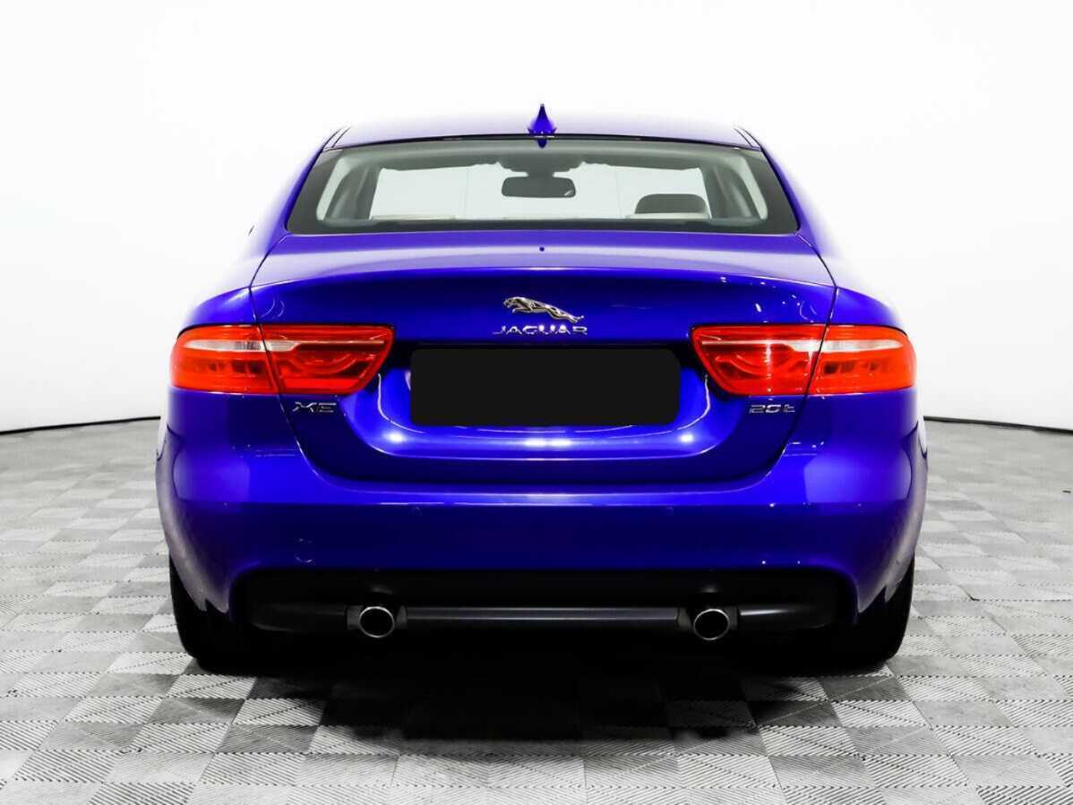 Купить Jaguar XE с пробегом. Фото: #5