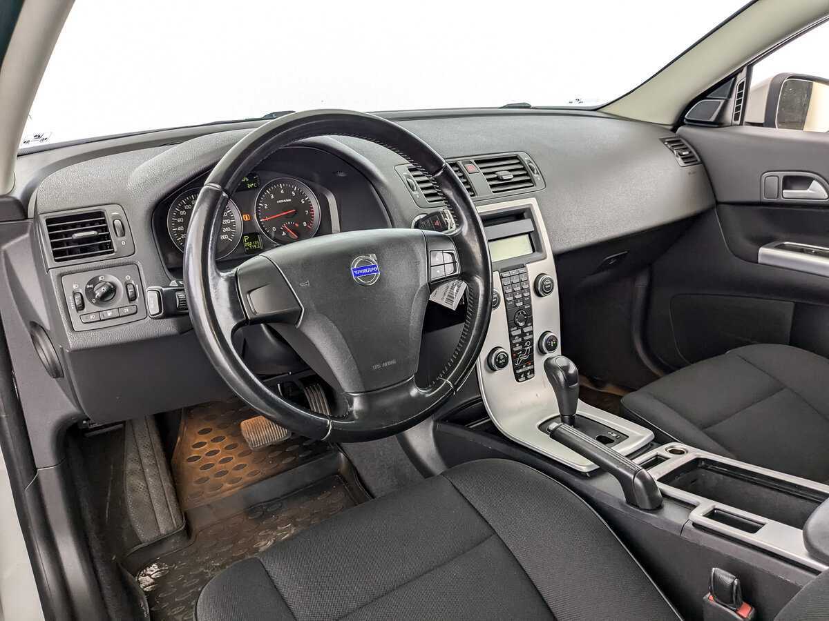 Купить Volvo C30 с пробегом. Фото: #13