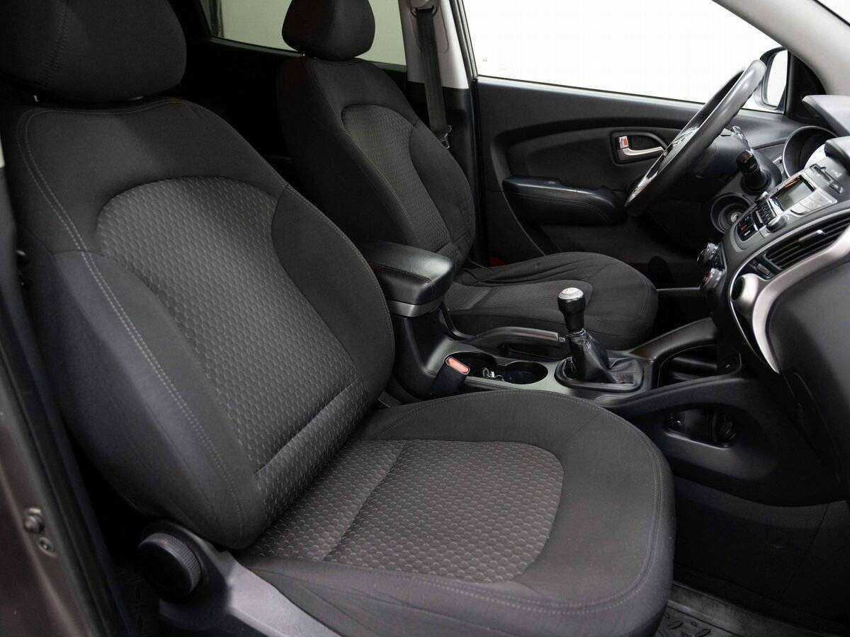 Купить Hyundai ix35 с пробегом. Фото: #10