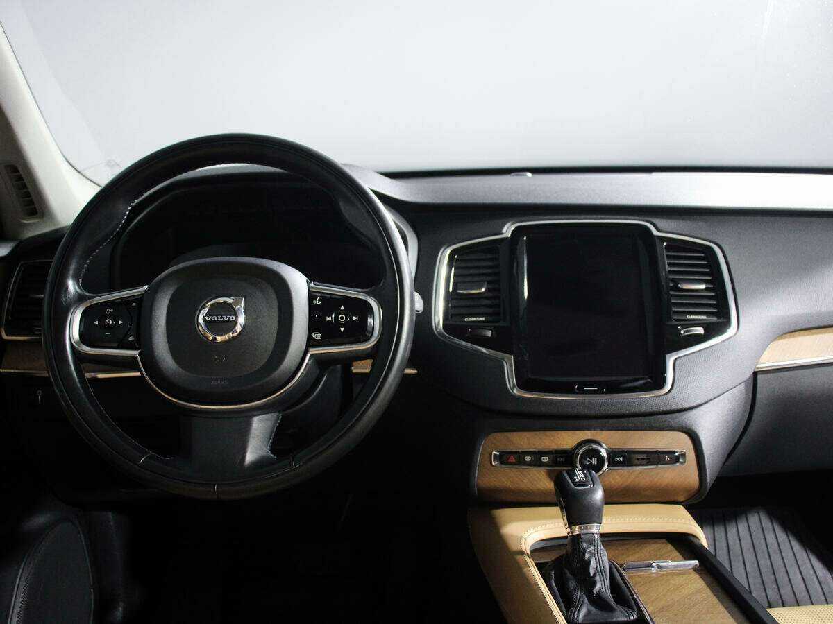 Купить Volvo XC90 с пробегом. Фото: #9