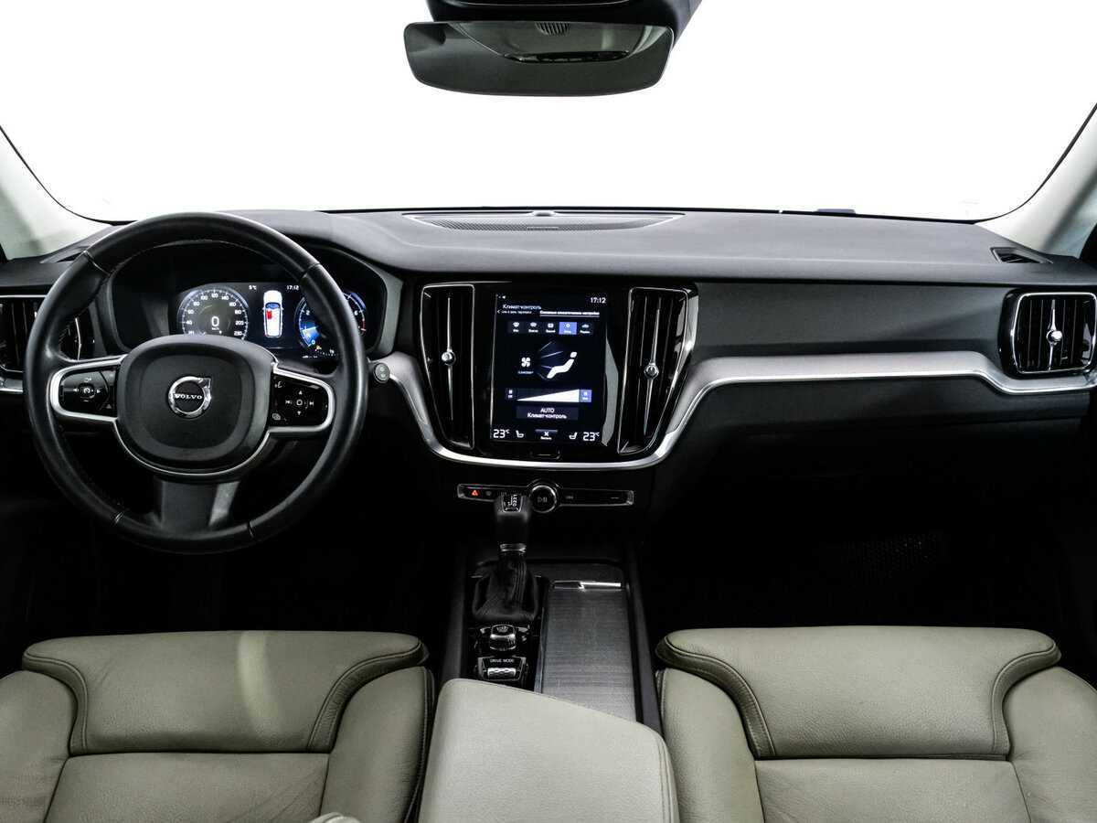 Купить Volvo V60 Cross Country с пробегом. Фото: #7