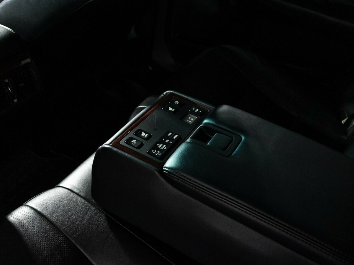 Купить Toyota Camry с пробегом. Фото: #16