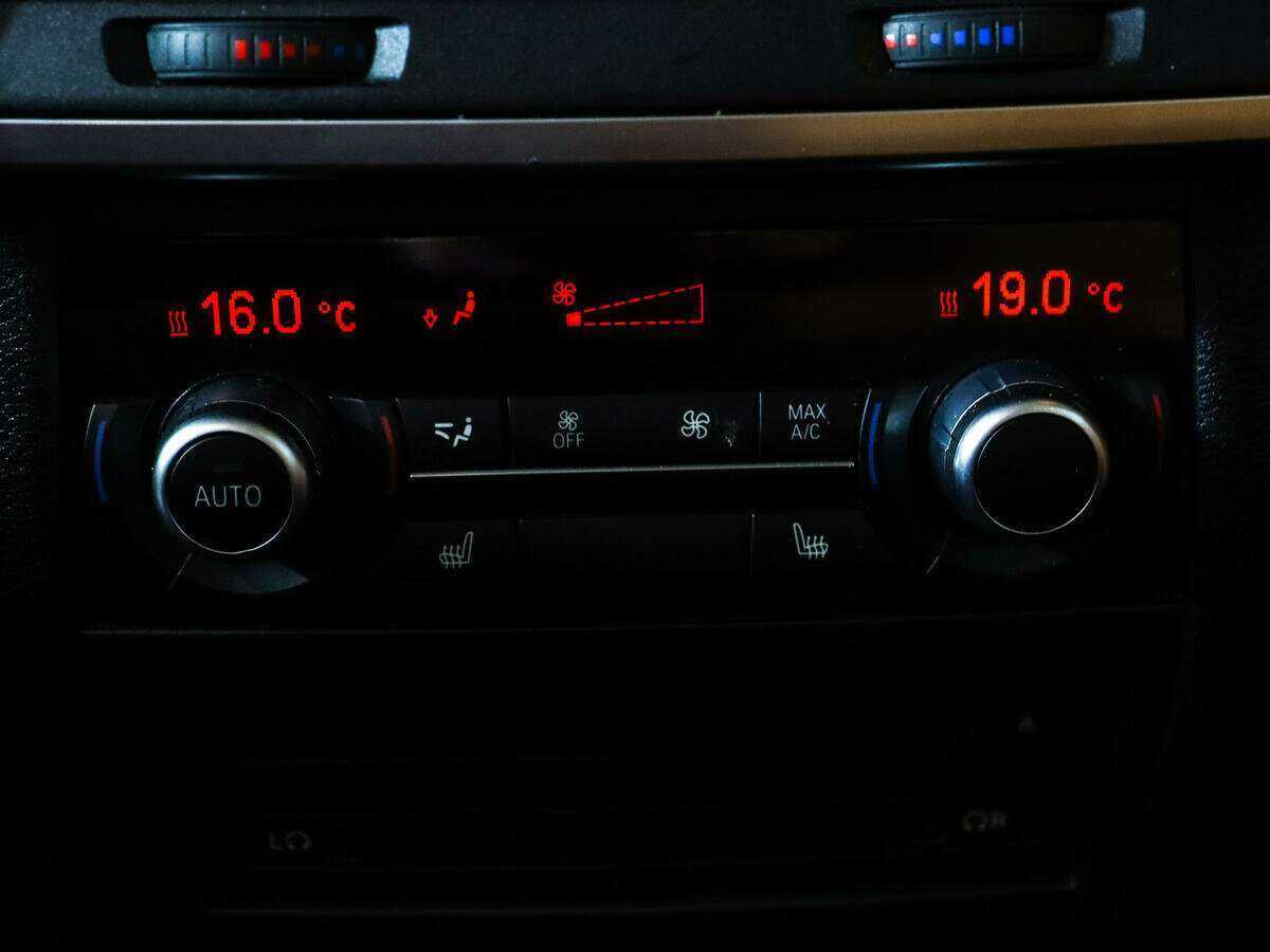Купить BMW X5 M с пробегом. Фото: #26