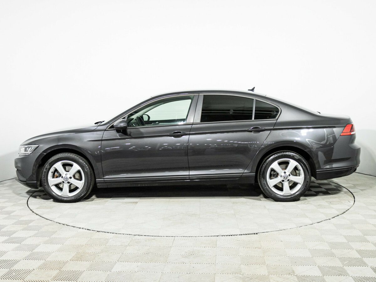Купить Volkswagen Passat с пробегом. Фото: #7