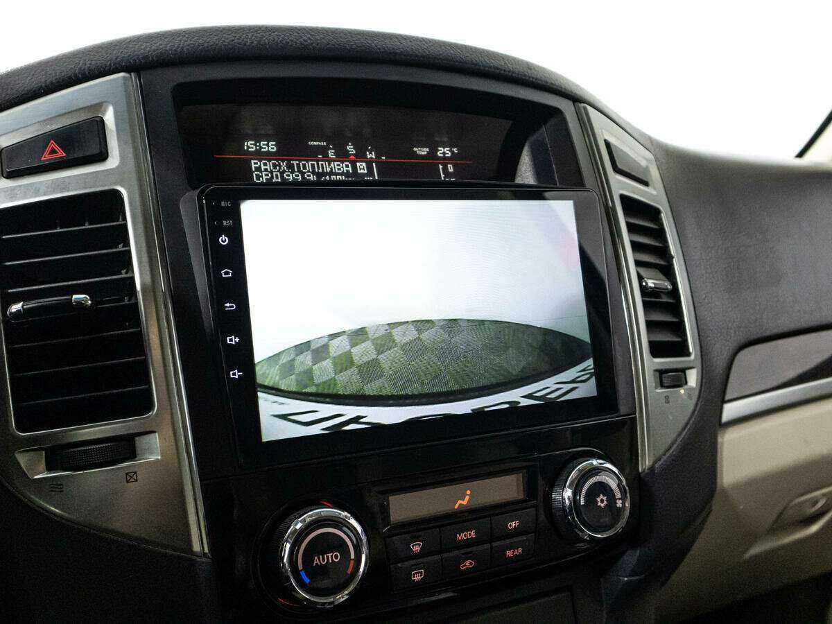 Купить Mitsubishi Pajero с пробегом. Фото: #14