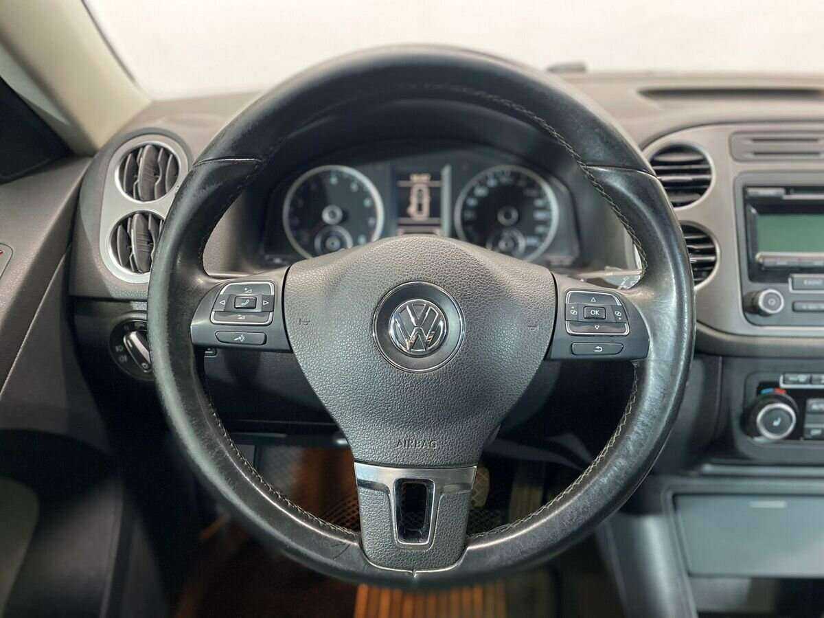 Купить Volkswagen Tiguan с пробегом. Фото: #11