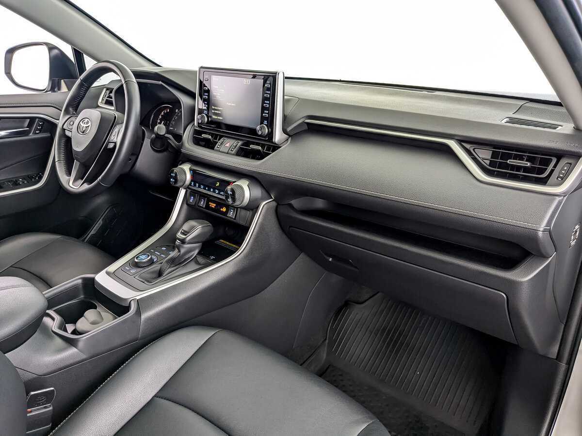 Купить Toyota RAV4 с пробегом. Фото: #8