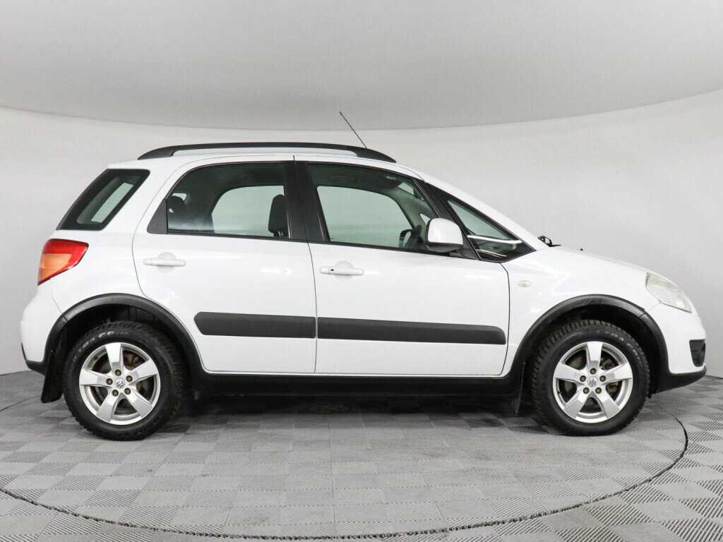 Купить Suzuki SX4 с пробегом. Фото: #3