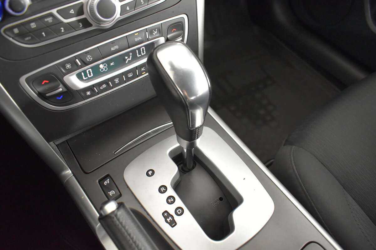 Купить Renault Latitude с пробегом. Фото: #14
